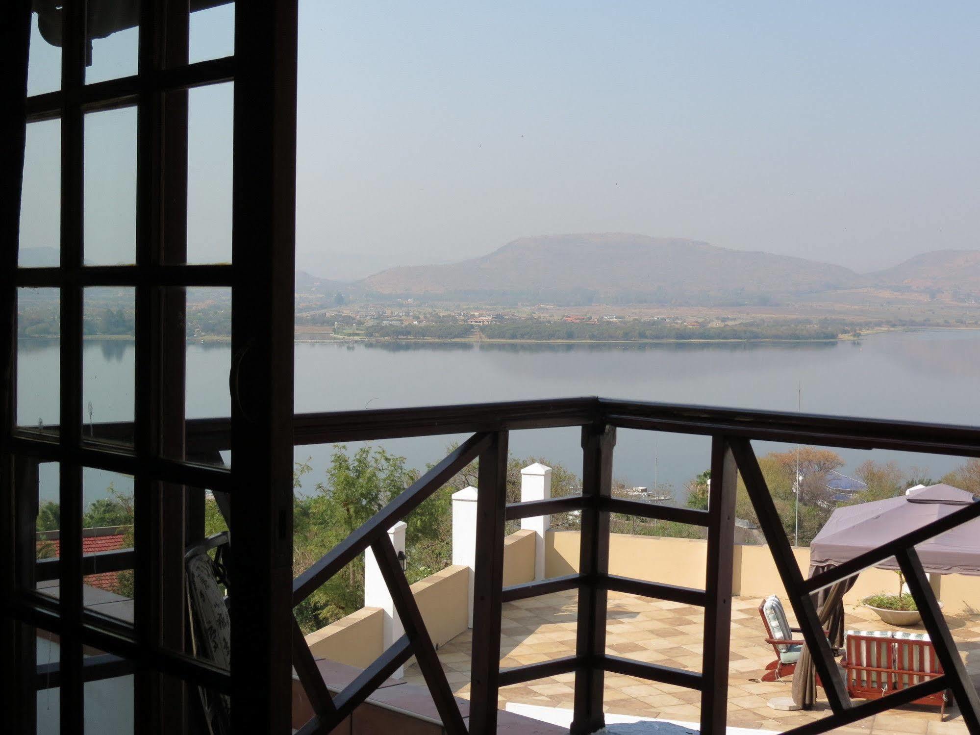 Galagos Lodge Hartbeespoort Buitenkant foto