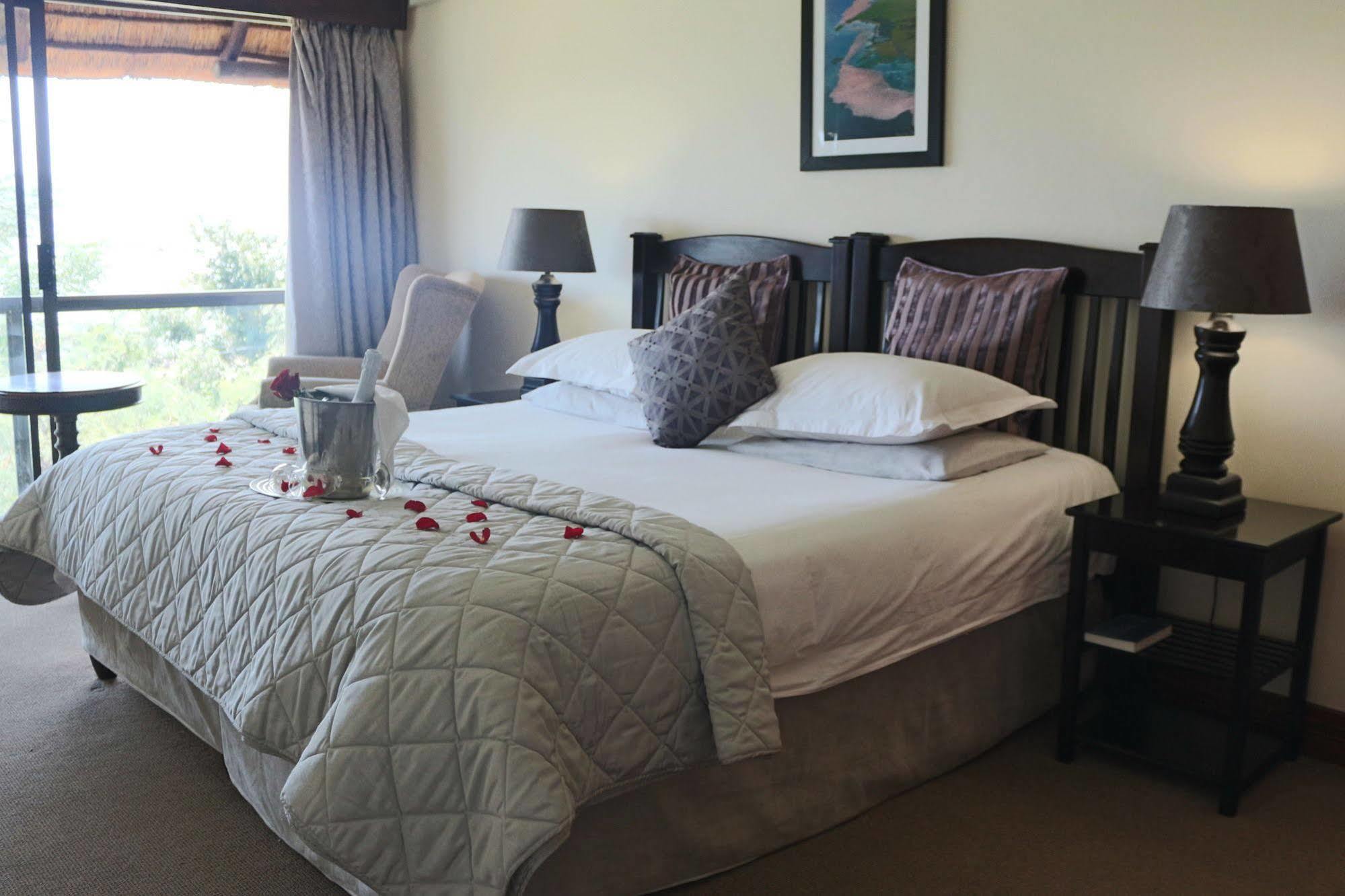 Galagos Lodge Hartbeespoort Buitenkant foto