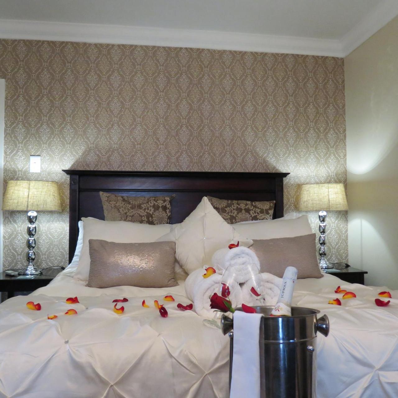 Galagos Lodge Hartbeespoort Buitenkant foto